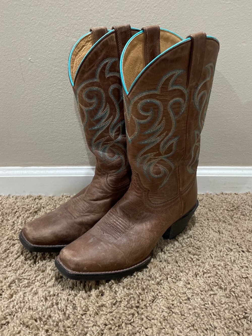Shyanne women's 9M Cowboy boots -style BBWP01  RN # 138823 - Excellent condition